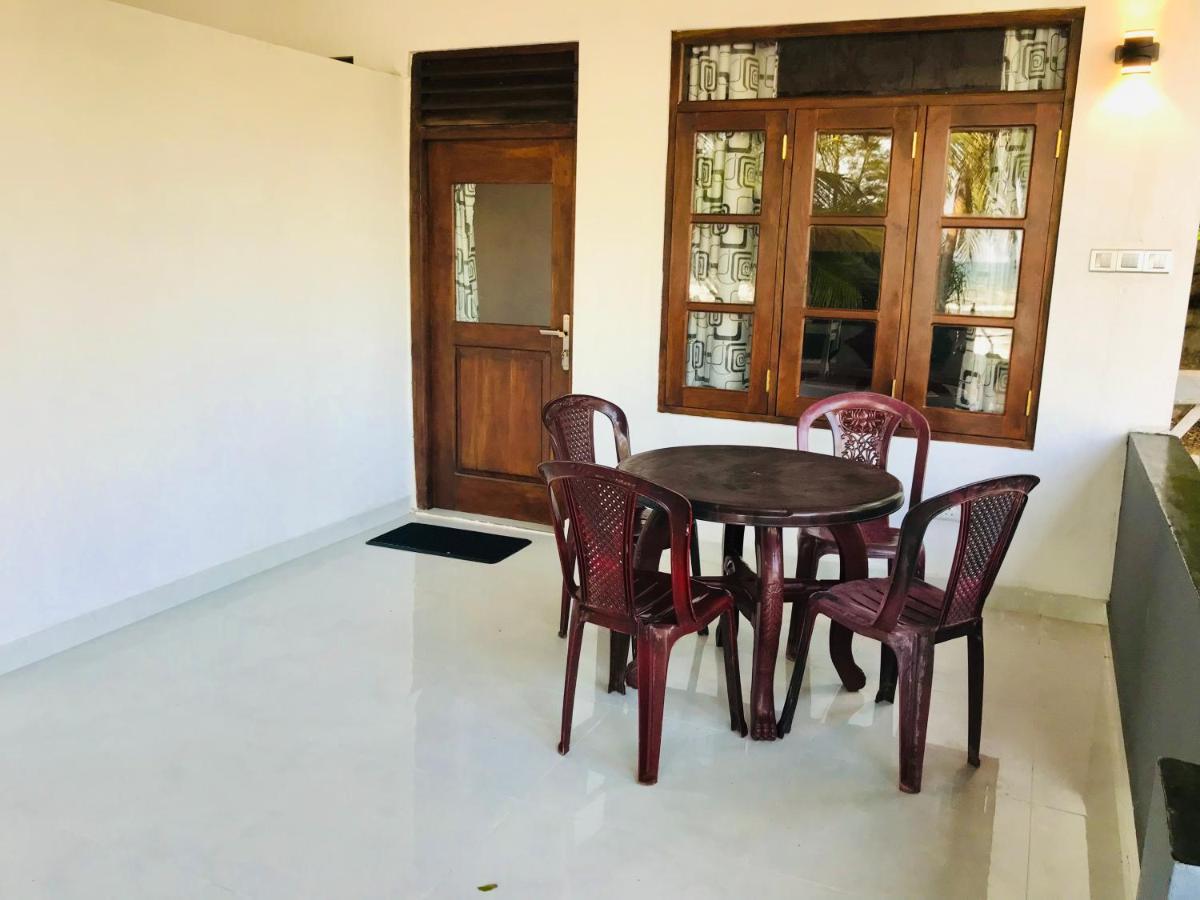 Beach Bungalow Yala Kirinda  Εξωτερικό φωτογραφία