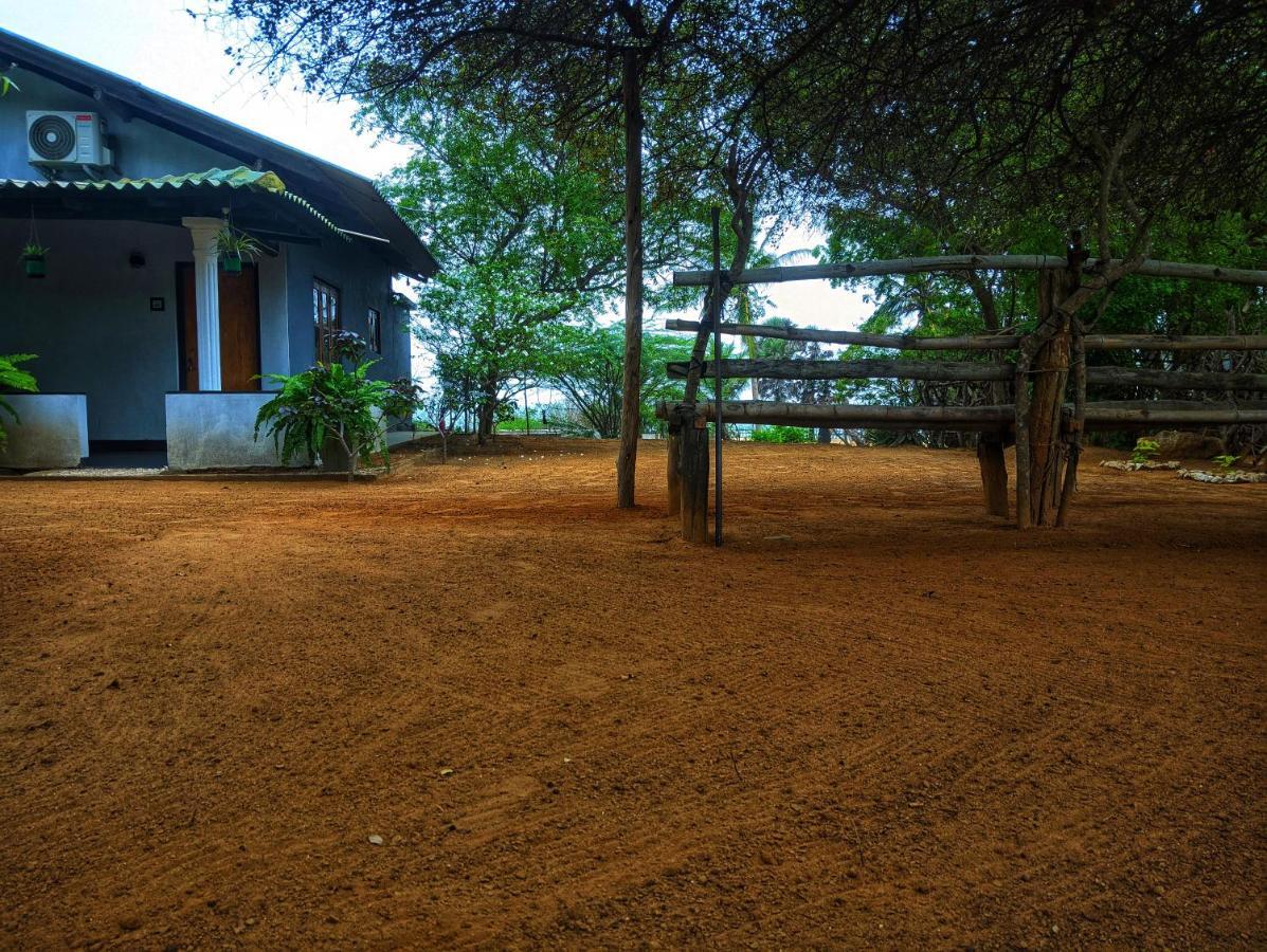 Beach Bungalow Yala Kirinda  Εξωτερικό φωτογραφία
